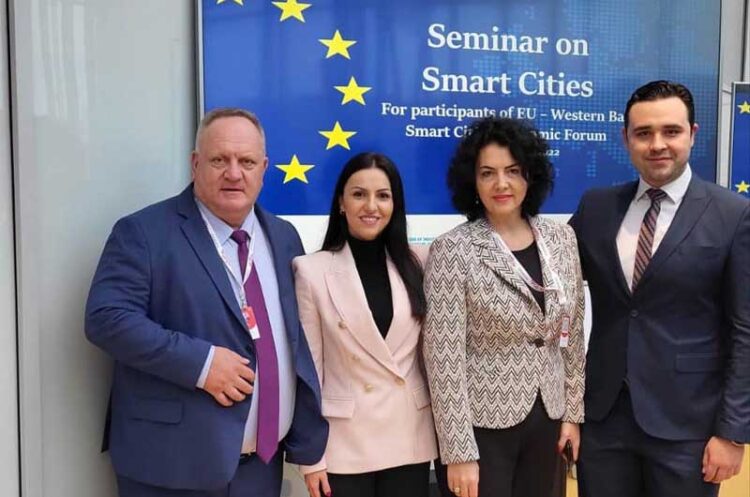 Градоначалникот Костадинов учествува на Економскиот Форум на паметни градови од Западен Балкан