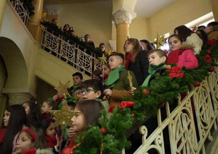 Деца од Струмица го најавија големиот христијански празник – Раѓањето Христово