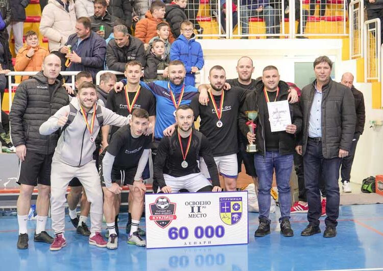 Екипата „Баламов компани“ е победник на Новогодишно-Божиќниот турнир во Куклиш