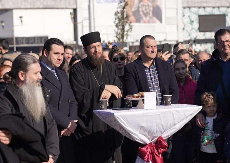 Деца од Струмица го најавија големиот христијански празник – Раѓањето Христово
