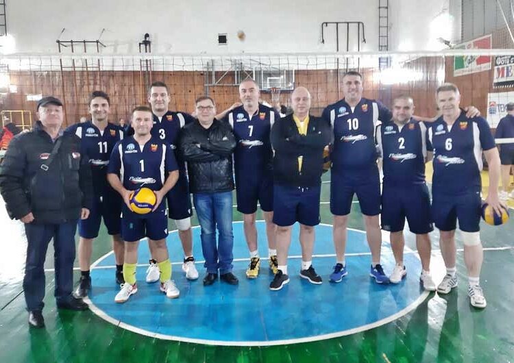 Ветерани од Србија, Бугарија и Македонија, пријатели на струмичките одбојкари ветерани го одржаа традиционалниот меѓународен турнир