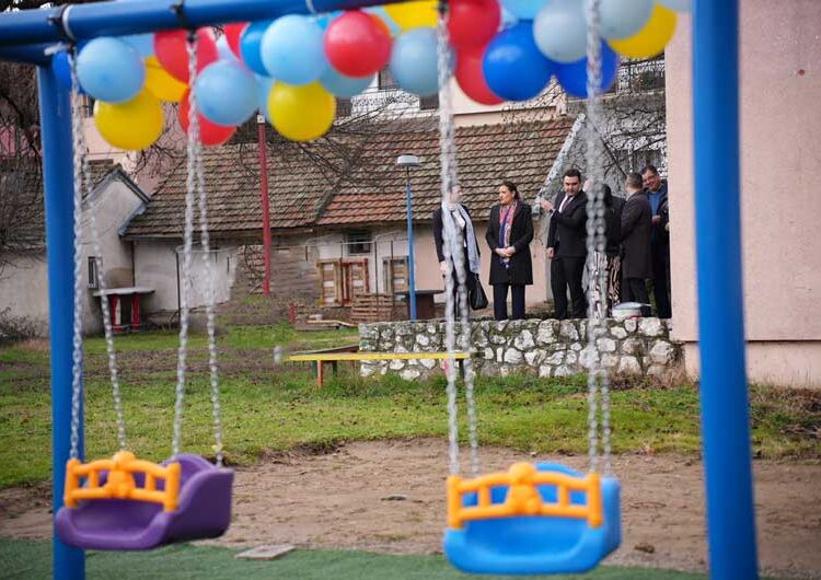 Во Клонот 3 на Детската градинка „Детска радост“ отворено инклузивно игралиште