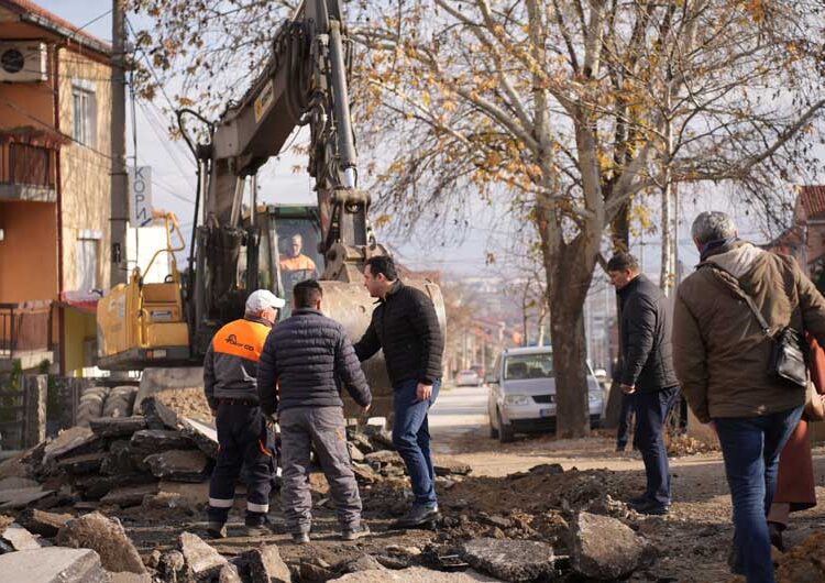 Градоначалникот Костадинов на увид на градежните активности долж поројот „Крушевска Република“