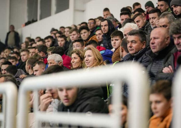 Екипата „Баламов компани“ е победник на Новогодишно-Божиќниот турнир во Куклиш