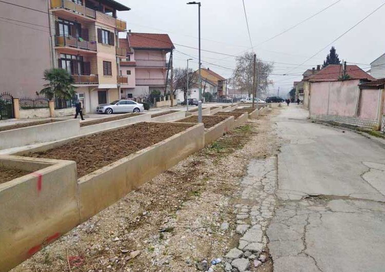 „ДИКОР ЦД“ започна да ги гради двете улици долж обновениот порој „Крушевска Република“