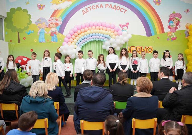 Во Клонот 3 на Детската градинка „Детска радост“ отворено инклузивно игралиште