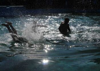 Светиот крст во водите на базенот „Аквариус“ во Струмица ќе биде фрлен утре на Водици во 12:00 часот