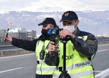 За 6 часа СВР Струмица санкционирала 131 возач за брзо возење