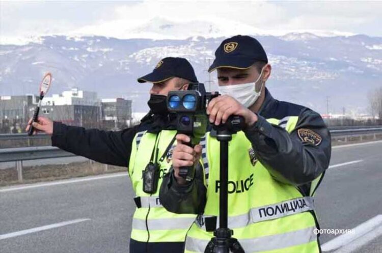 За 6 часа СВР Струмица санкционирала 131 возач за брзо возење