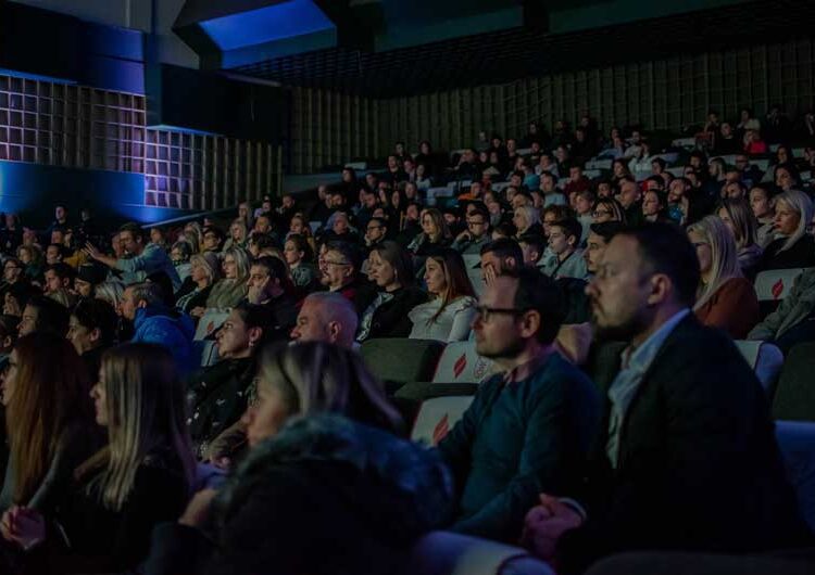 Фондација „Елеуса“ организираше трибина – За зависниците има надеж, има голем број на светли приказни кои излегле од мракот