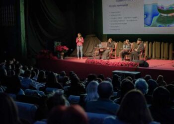 Фондација „Елеуса“ организираше трибина – За зависниците има надеж, има голем број на светли приказни кои излегле од мракот