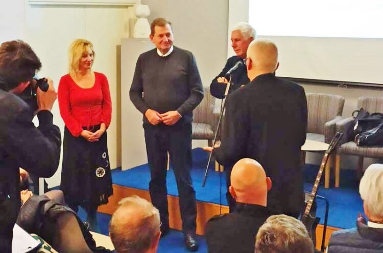 Ѓорги Калајџиев ја прими престижната награда за најдобар новинар-книжевник „Горан Бујиќ“ во Хрватска