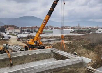 ВИДЕО: Првиот булеварски мост во историјата на Струмица е во завршна фаза, објави градоначалникот Костадинов