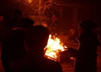 Градоначалникот Костадинов со апел да не се палат коледарски огнови, за да имаме почист воздух во Струмица