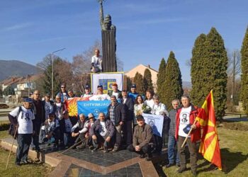 Планинари од Струмица, Радовиш, Валандово и Гевгелија утрово тргнаа кон вечниот дом на претседателот Борис Трајковски