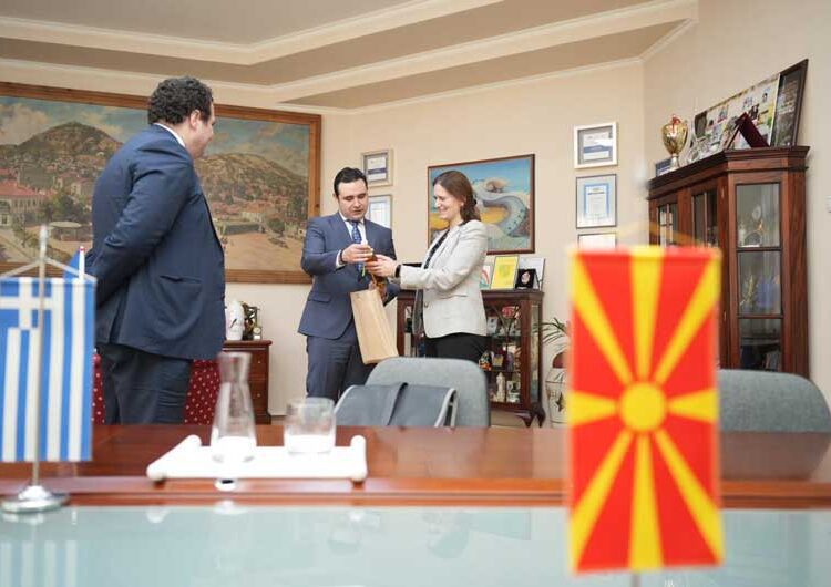 Филипиду и Костадинов ќе ја унапредуваат соработката меѓу Грчката амбасада и Општина Струмица