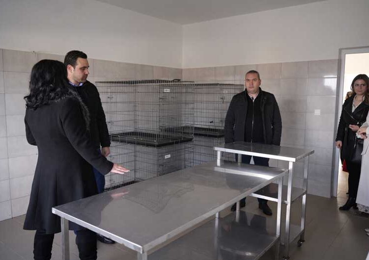 И официјално од денеска започна со работа Стационарот за заловување на бездомни кучиња во Струмица