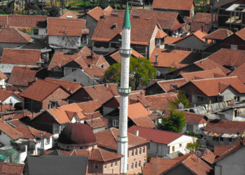 Струмичките џамии собраа парични донации за настраданите во земјотресот во Турција и Сирија