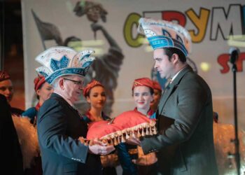 Со „тешко“ срце Костадинов му го даде клучот на Цицимов – почна Струмичкиот карневал