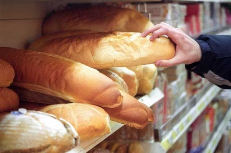 Владата „ја замрзна“ цената на лебот на 33 денари до 31 мај