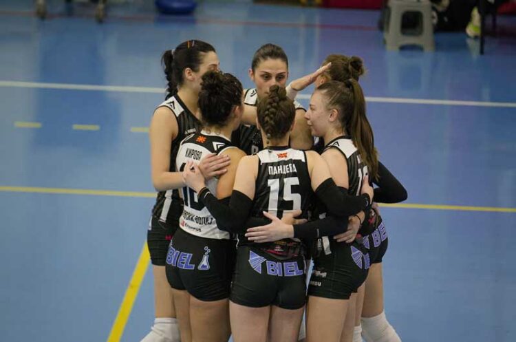 Во осминафиналето на одбојкарскиот КУП девојките на „Наковски Волеј“ подобри од „Виктори Волеј“