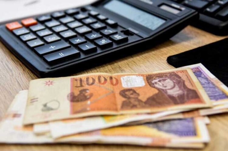 Следниот месец минималната плата ќе биде 20.175 денари