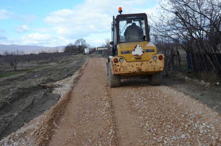 Се тампонира полски пат од населбата Софилар во Струмица до атарот на селото Ангелци