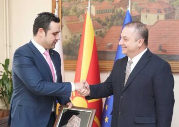 Веро и Џамбо доаѓаат во Струмица