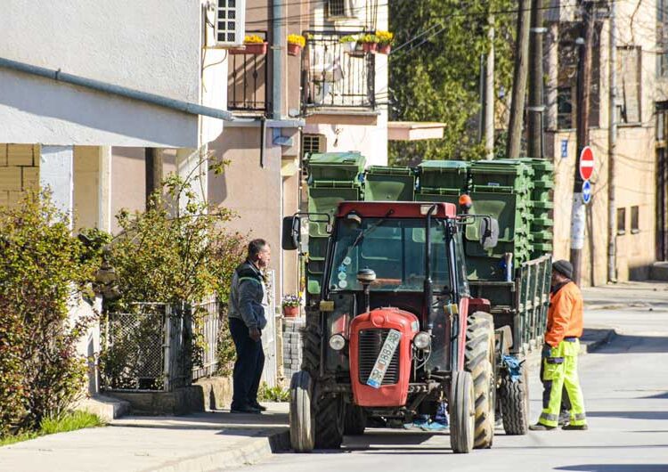 Општина Струмица почна со селектирањето на отпад кај домаќинствата – се делеше „втора канта“