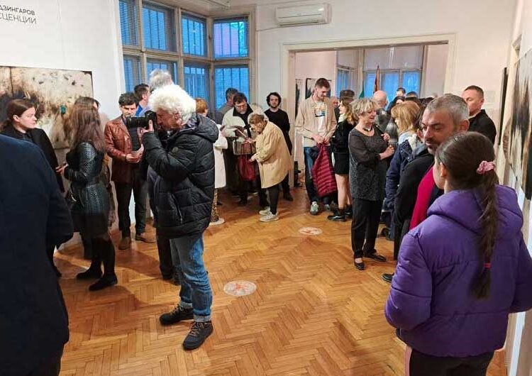 Поставена изложба на Марјан Ѕингаров во КИЦ на Македонија во Софија