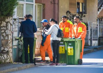 Општина Струмица почна со селектирањето на отпад кај домаќинствата – се делеше „втора канта“