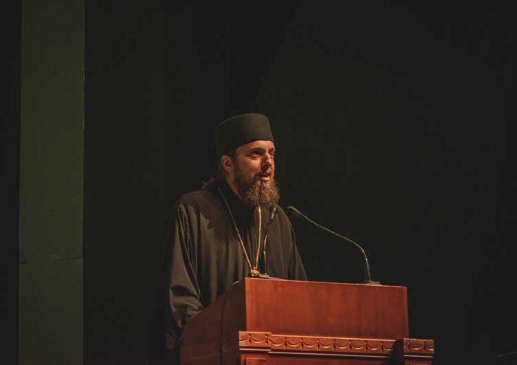 Владиката Јаков и писателот Венко Андоновски ги повикаа пратениците на претпазливост со носењето на Законот за родова еднаквост