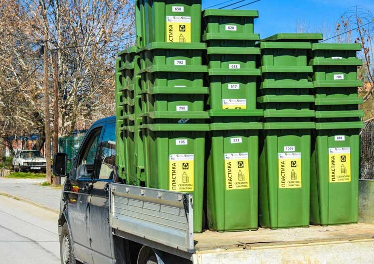 Општина Струмица почна со селектирањето на отпад кај домаќинствата – се делеше „втора канта“