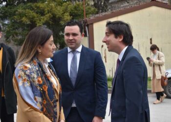 Британскиот амбасадор и министерката за труд и социјална политика го посетија Здружението на граѓани „Скај плус“ во Струмица