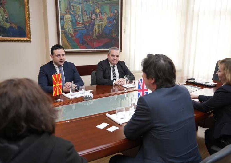 Британскиот амбасадор Метју Лосон на средба со градоначалникот на Струмица Костадин Костадинов