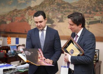 Британскиот амбасадор Метју Лосон на средба со градоначалникот на Струмица Костадин Костадинов