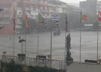 УХМР: Утре попладне нестабилно, во понеделник влажен студен бран