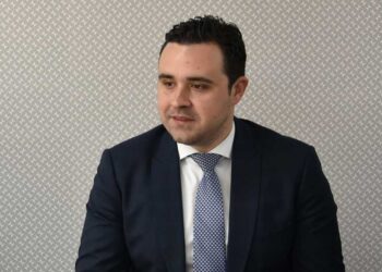 Костадинов: Не чувствувам должност како градоначалник, а посебно како човек да се оградувам од ставовите од Црквата