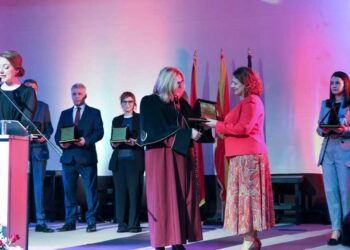 Универзитетот „Гоце Делчев“ од Штип додели плакета на ЈЗУ „Општа Болница“ Струмица за особен придонес и континуирана соработка