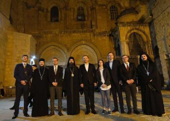 Македонска државна-црковна делегација во Ерусалим – вечерва ќе го донесе Благодатниот оган