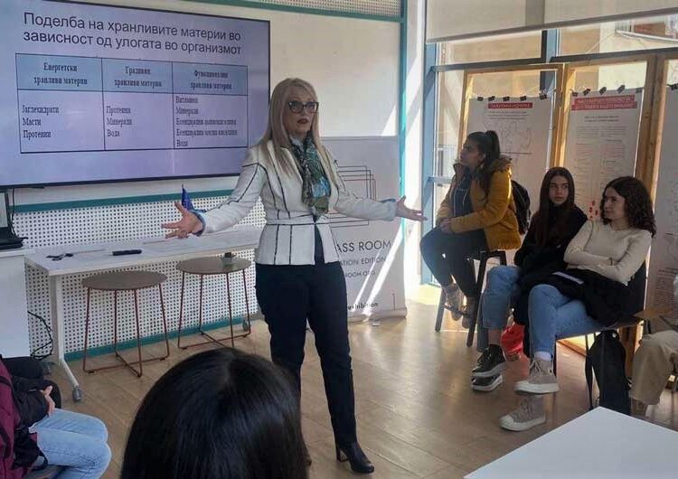 Училиштето „Димитар Влахов“ организираше едукативна работилница – „Хемија и технологија, струка на иднината“