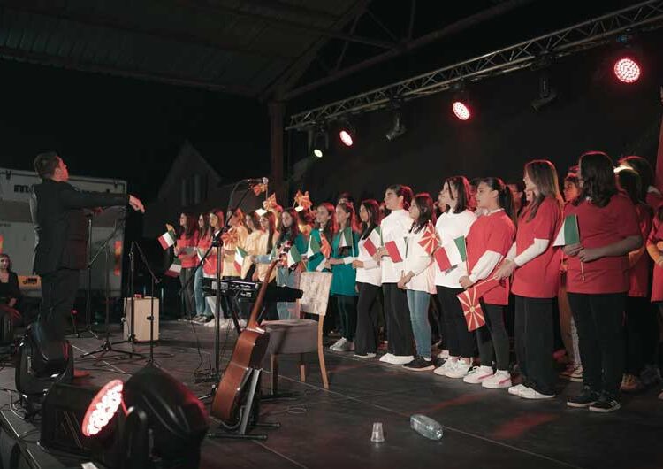 Во центарот на Ново Село по втор пат се одржа „Пролетен концерт“ – спој од музика, храна и вино