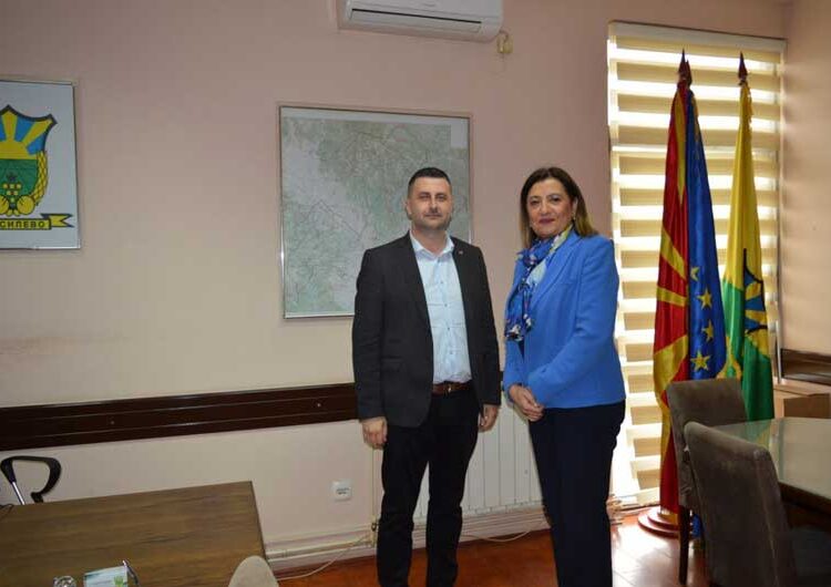 Министерката Јована Тренчевска се сретна со градоначалникот на општина Василево, ја посети и новата Детска градинка во Ангелци која чека согласност да почне со работа