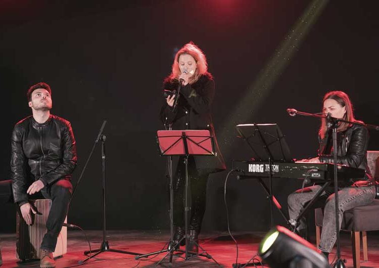 Во центарот на Ново Село по втор пат се одржа „Пролетен концерт“ – спој од музика, храна и вино