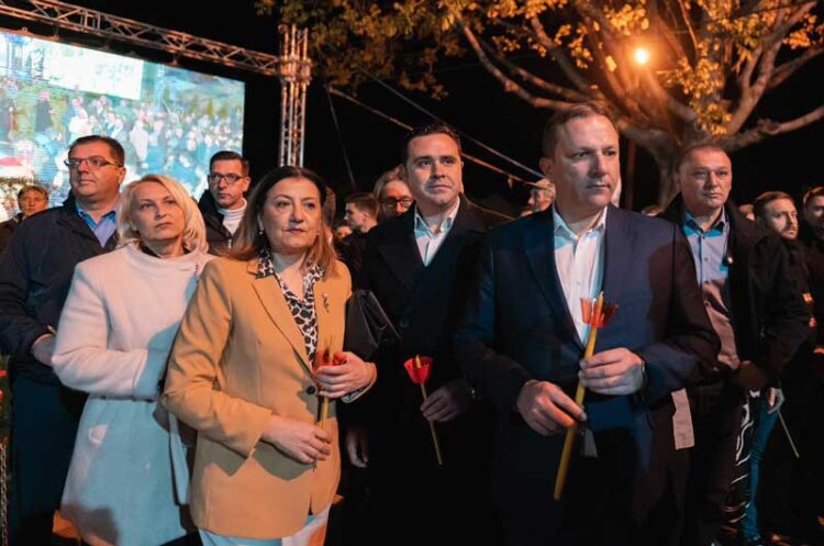 Градоначалникот на Струмица на полноќна Велигденска литургија во црквата „Свети Кирил и Методиј“