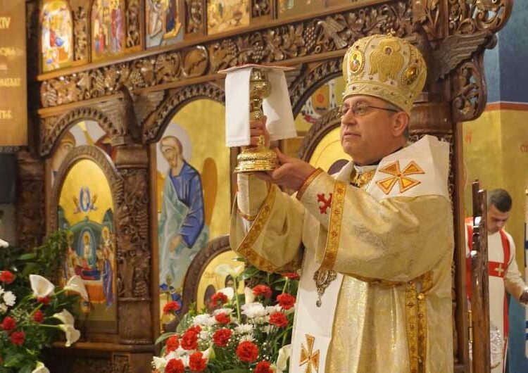 Католиците во Струмица го дочекаа Христовото воскресение во Катедралната црква „Успение на Пресвета Богородица“