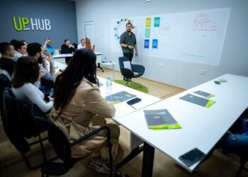 Во „UP HUB“ Струмица се реализира бесплатна тренинг-програма за обука на тема „Дигитален маркетинг“