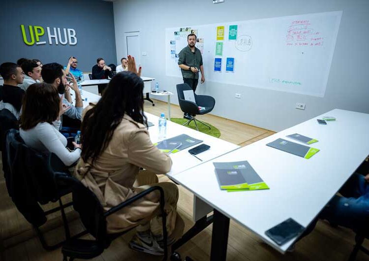 Во „UP HUB“ Струмица се реализира бесплатна тренинг-програма за обука на тема „Дигитален маркетинг“