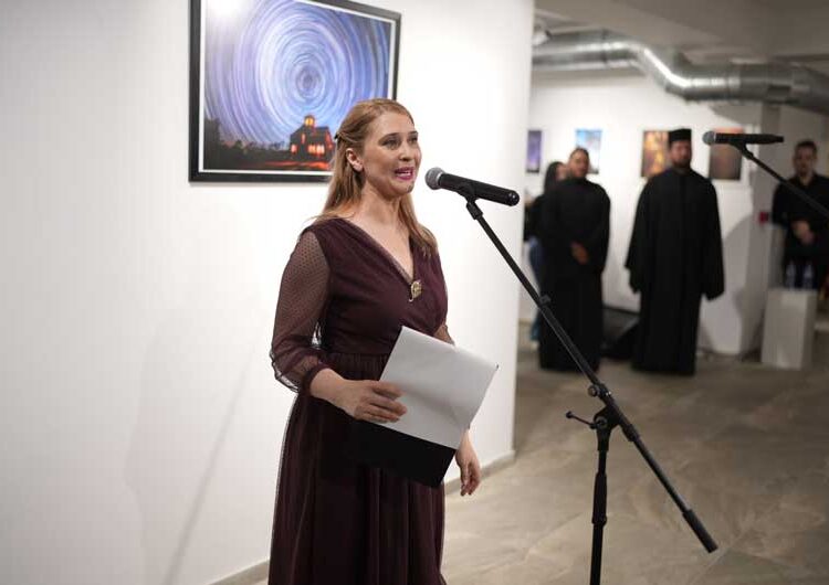 „Во мир и во тишина“ во Градската Уметничка галерија „Елеуса Фондација“ постави изложба на отец Гаврил