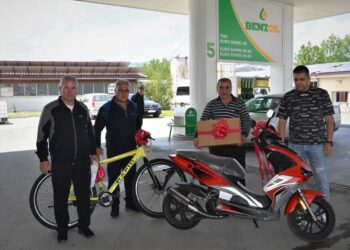 Среќните добитници си ги подигнаа наградите – „БЕНЗОИЛ“ продолжува да Ве наградува до крајот на годината